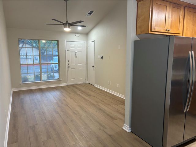 1015 E Yager LN 83, Austin, TX 78753