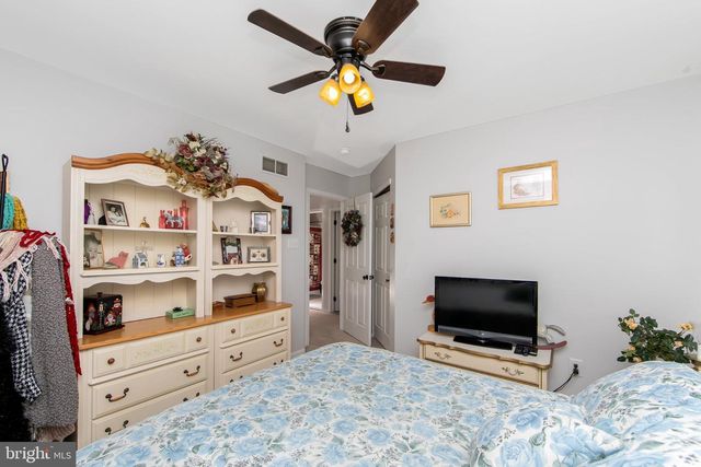 2408 SANIBEL CIR, Palmyra, NJ 08065