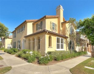 906 N Woodbine, Azusa, CA 91702