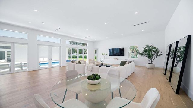 119 NE 10th Street, Delray Beach, FL 33444