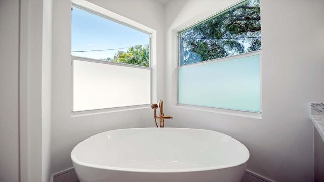 119 NE 10th Street, Delray Beach, FL 33444