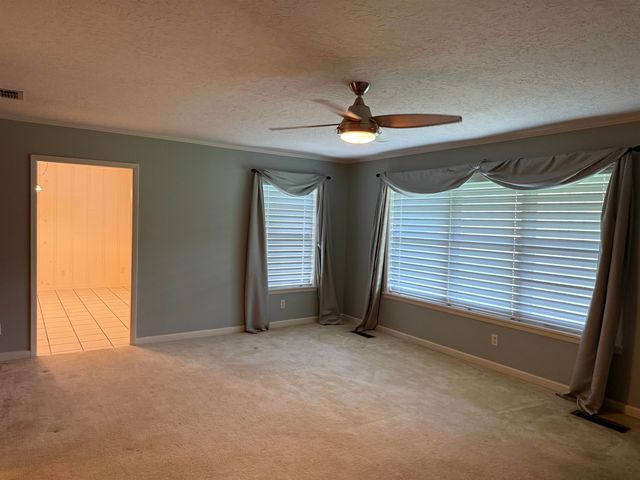 600 Woodcrest Lane, Longview, TX 75601