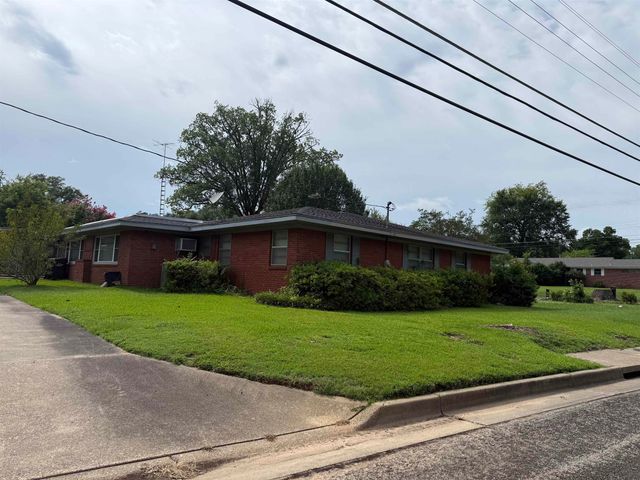 600 Woodcrest Lane, Longview, TX 75601