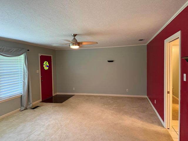 600 Woodcrest Lane, Longview, TX 75601