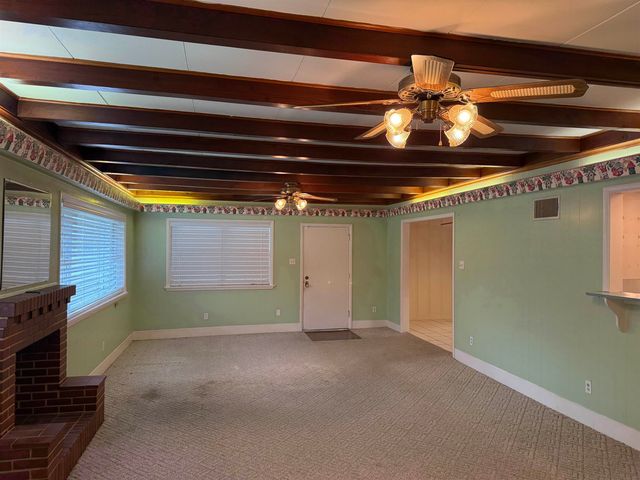 600 Woodcrest Lane, Longview, TX 75601
