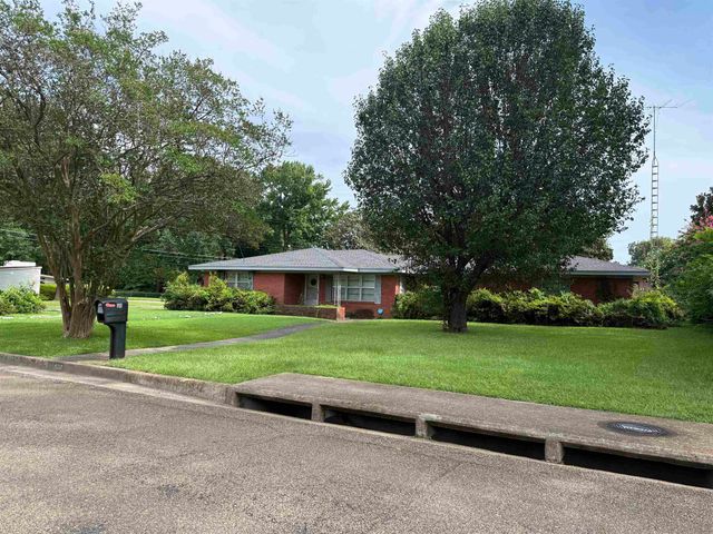 600 Woodcrest Lane, Longview, TX 75601