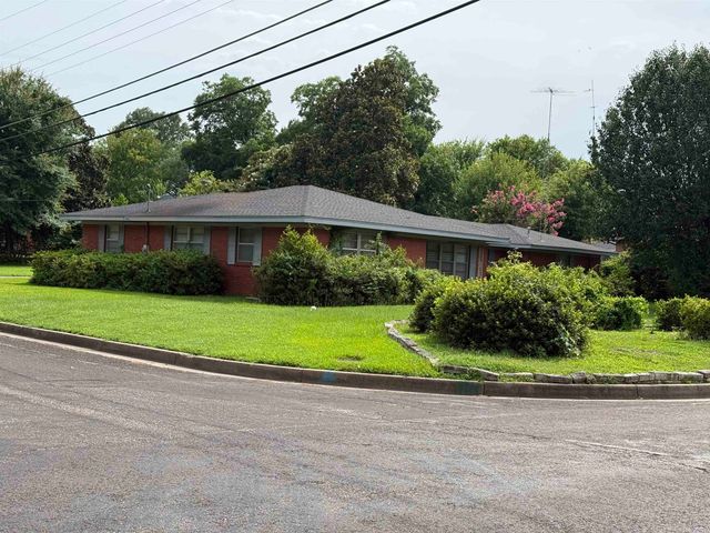 600 Woodcrest Lane, Longview, TX 75601