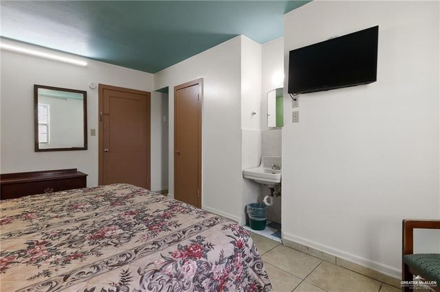 709 E Business 83, Weslaco, TX 78596