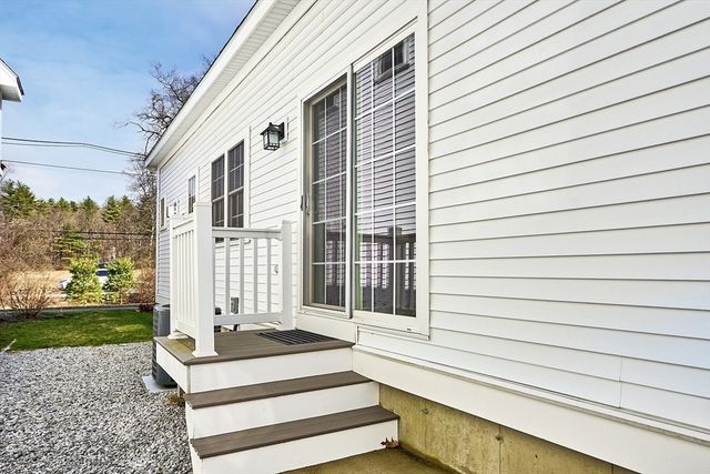 7 Baldwin Ct 7, Harvard, MA 01451