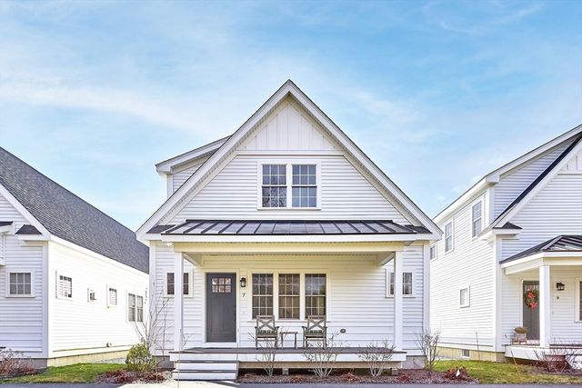 7 Baldwin Ct 7, Harvard, MA 01451