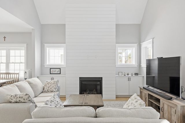 7 Baldwin Ct 7, Harvard, MA 01451