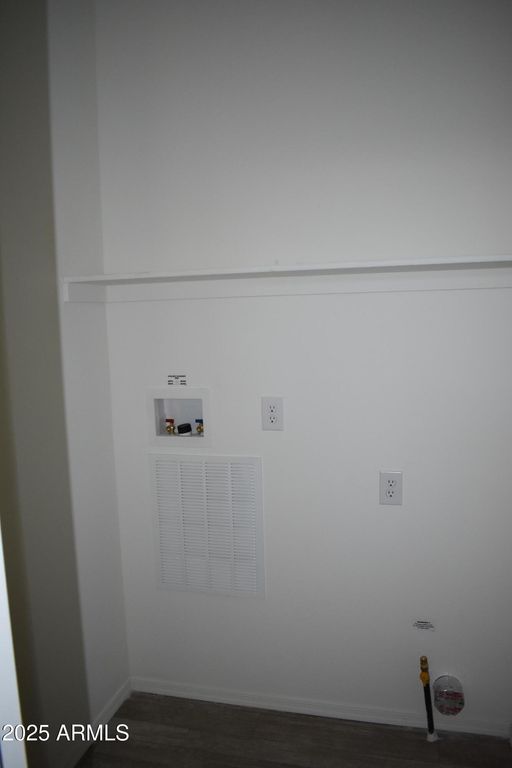 Image 14 of property listing at 620 W LIMBERLOST Drive E3, Tucson, AZ 85705