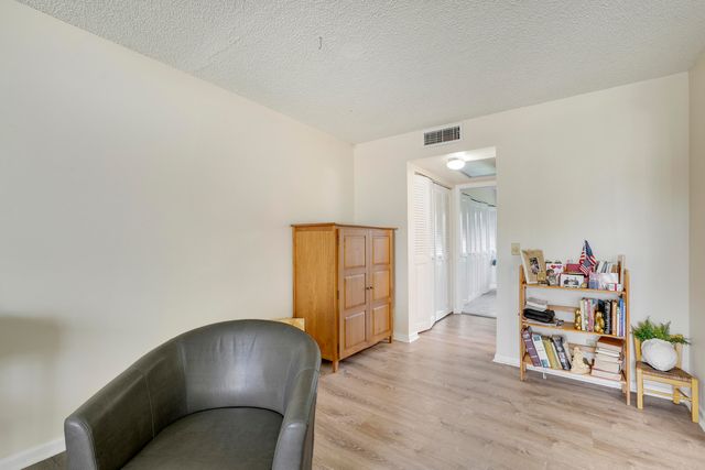 16 Mansfield A, Boca Raton, FL 33434