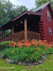 1830 Cherry View Lane, Sevierville, TN 37876