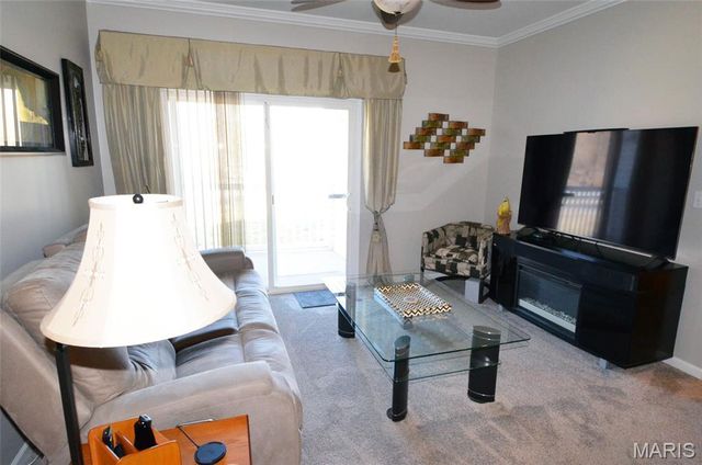 39 Kassebaum Lane 101, Mehlville, MO 63129