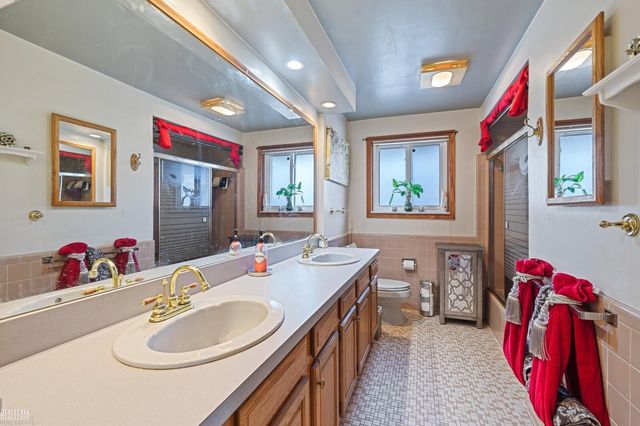 37578 Ladue Street, Clinton Twp, MI 48036