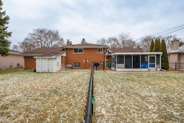 37578 Ladue Street, Clinton Twp, MI 48036