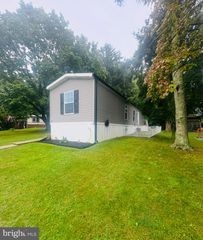 31 MAPLE AVE, Mullica Hill, NJ 08062