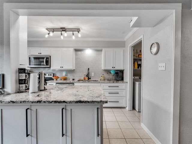 6455 Burgoyne Road 28, Houston, TX 77057