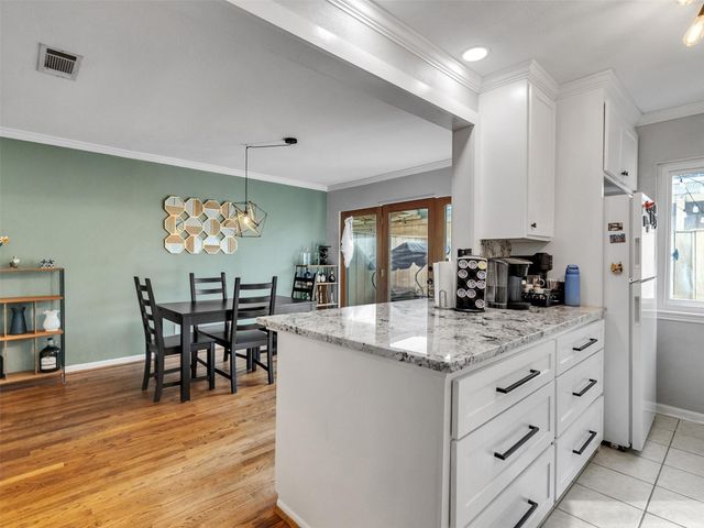 6455 Burgoyne Road 28, Houston, TX 77057