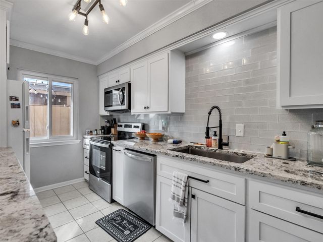 6455 Burgoyne Road 28, Houston, TX 77057