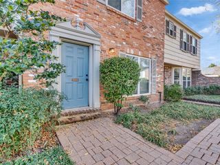 6455 Burgoyne Road 28, Houston, TX 77057