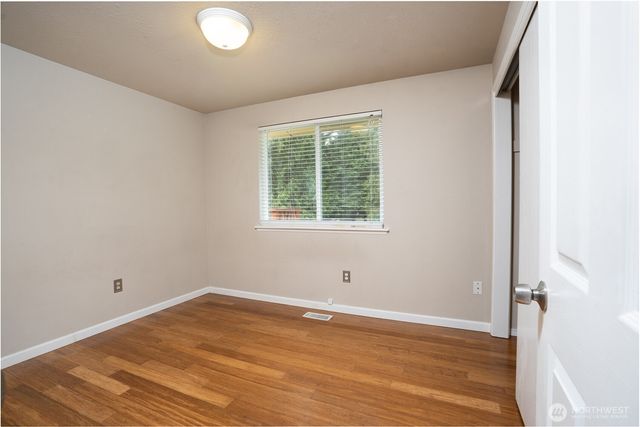 13924 55th Avenue NW, Gig Harbor, WA 98332