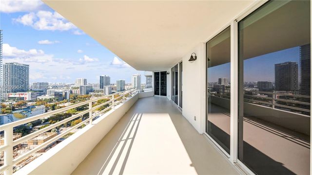 555 NE 34th St 2405, Miami, FL 33137