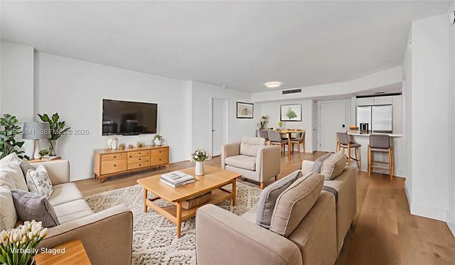 555 NE 34th St 2405, Miami, FL 33137