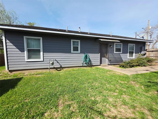 903 Fields Street, Richmond, TX 77469