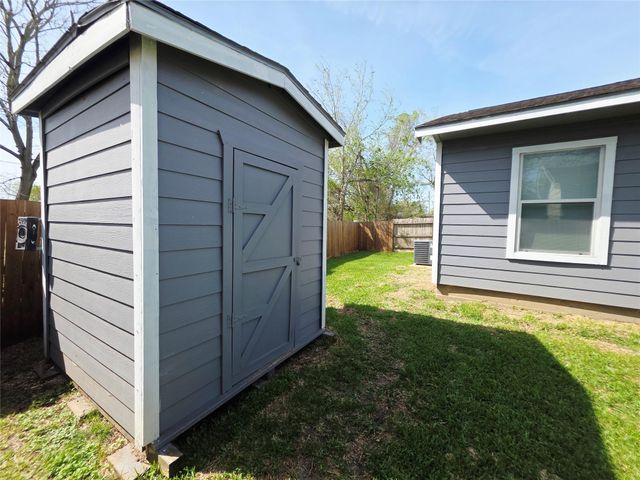 903 Fields Street, Richmond, TX 77469