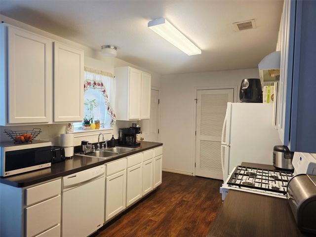 903 Fields Street, Richmond, TX 77469