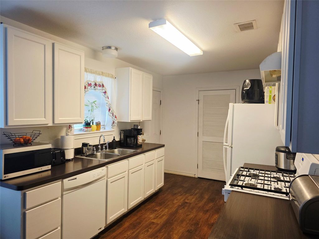 903 Fields Street, Richmond, TX 77469