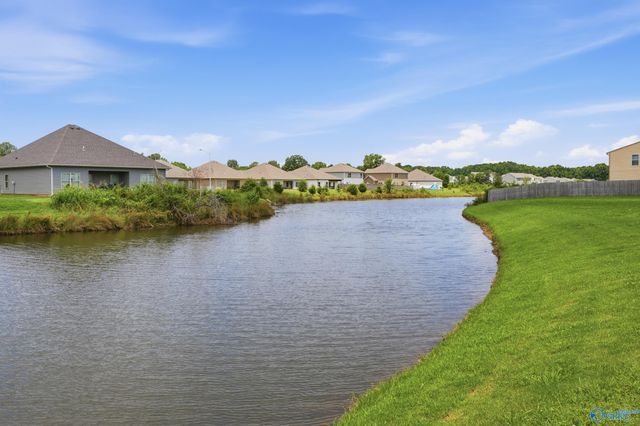 277 Bermuda Lakes Drive, Meridianville, AL 35759