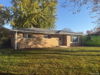 644 Meadowlawn Street, Saginaw, MI 48604