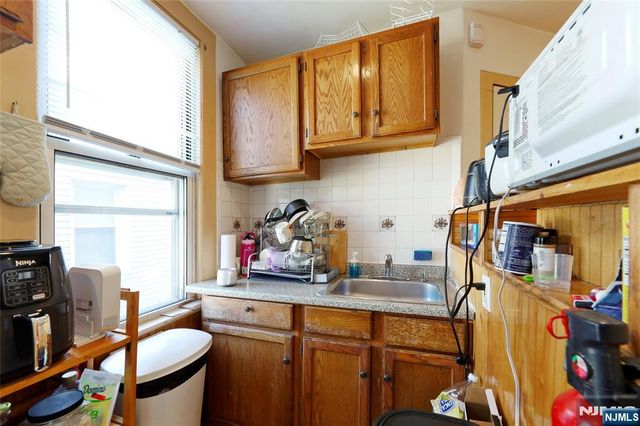 592 Broad Street, Carlstadt, NJ 07072