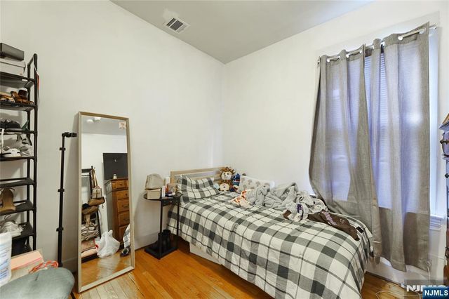 592 Broad Street, Carlstadt, NJ 07072