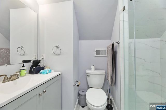 592 Broad Street, Carlstadt, NJ 07072