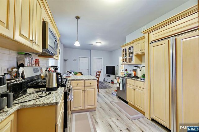 592 Broad Street, Carlstadt, NJ 07072