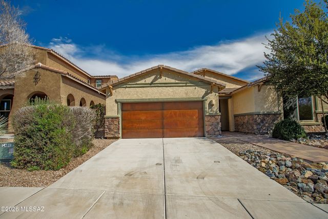 11100 N Delphinus Street, Oro Valley, AZ 85742