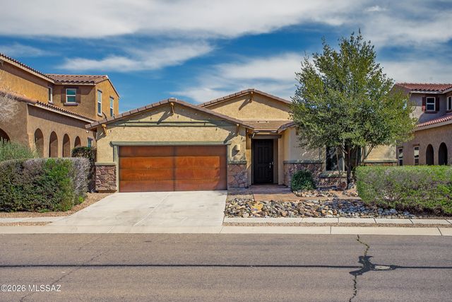 11100 N Delphinus Street, Oro Valley, AZ 85742