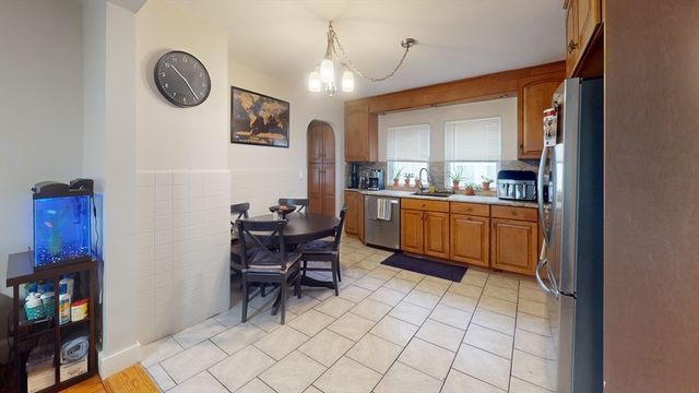 37 Willis Ave 1, Medford, MA 02155