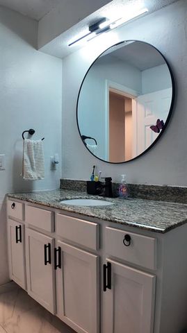 8708 S Country Club Drive, Oklahoma City, OK 73159