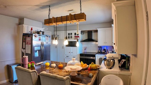 8708 S Country Club Drive, Oklahoma City, OK 73159