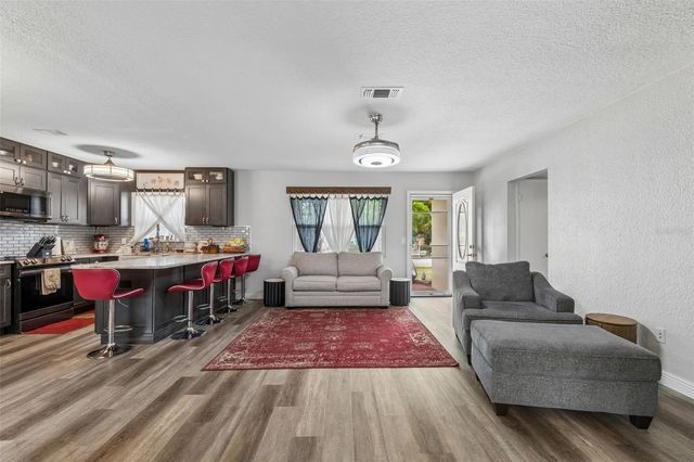 1409 NELSON AVENUE, Clearwater, FL 33755