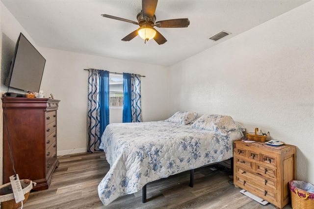 1409 NELSON AVENUE, Clearwater, FL 33755