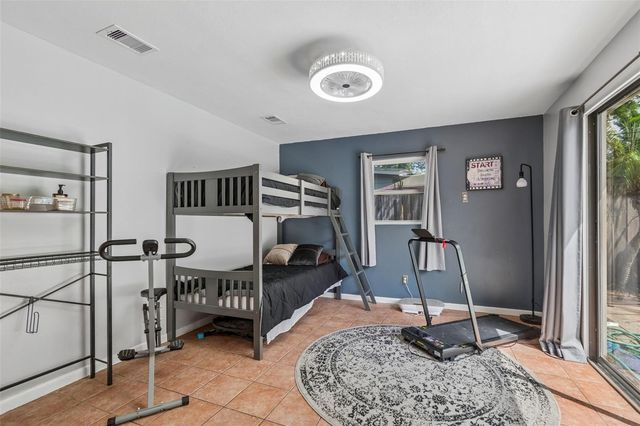 1409 NELSON AVENUE, Clearwater, FL 33755