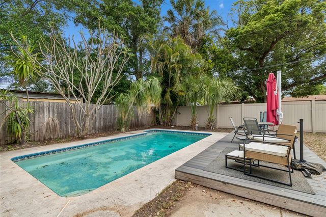 1409 NELSON AVENUE, Clearwater, FL 33755