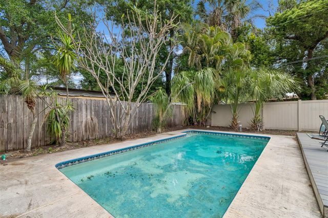 1409 NELSON AVENUE, Clearwater, FL 33755