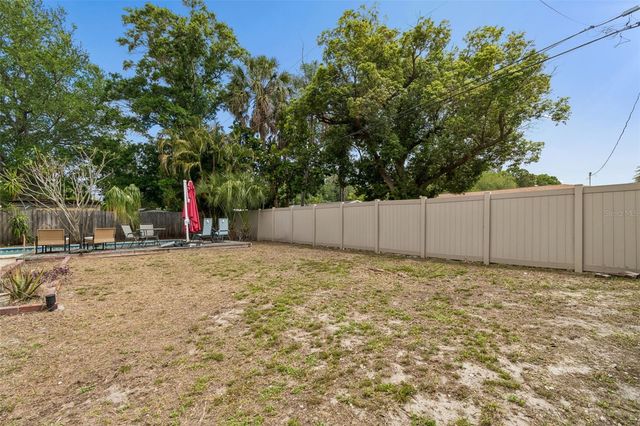 1409 NELSON AVENUE, Clearwater, FL 33755